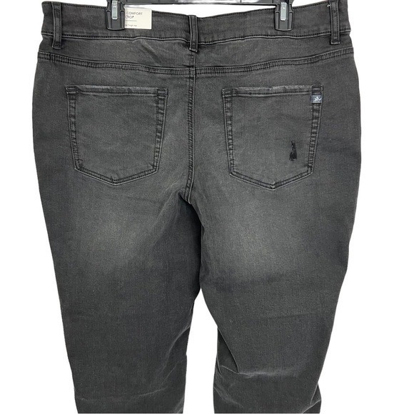 NWT m jeans by MAURICES Women’s Black Jeans Sz 18W Button Fly Distressed Stretch - Picture 4 of 15